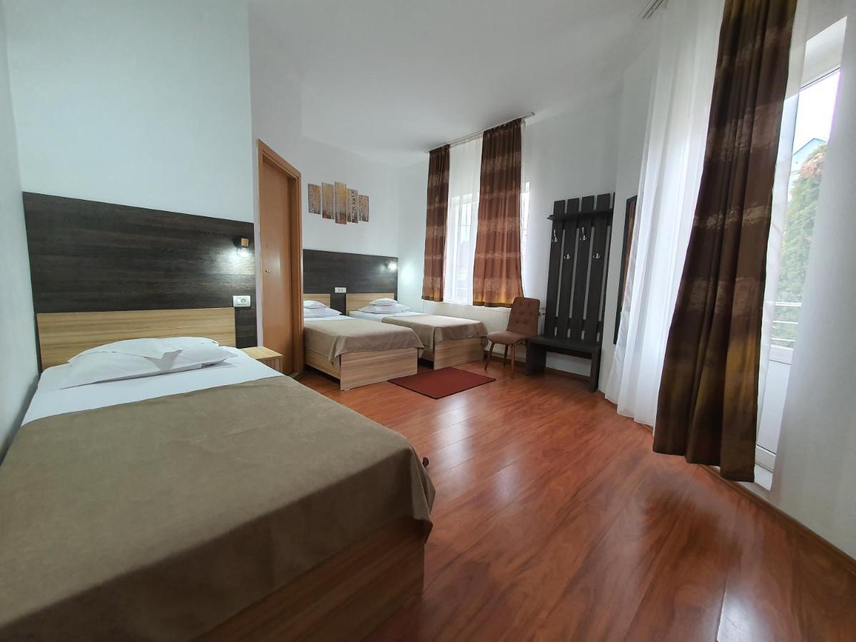 Hotel Mures Topliţa Buitenkant foto